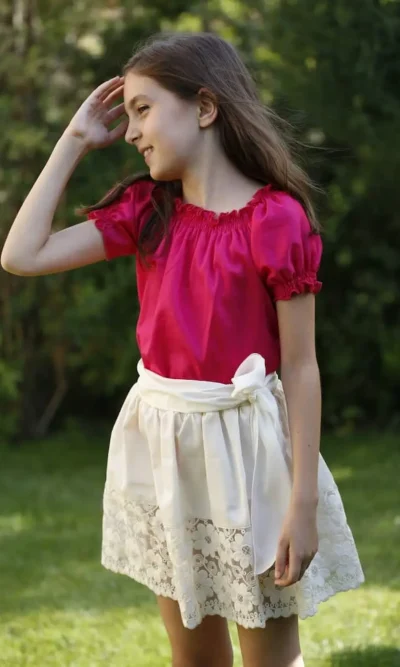Bluza din bumbac cu siring la gat si manecute