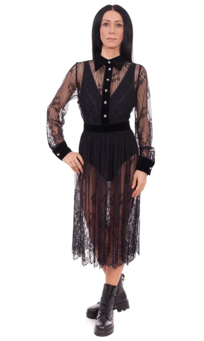 Rochie din dantela neagra cu detalii din catifea
