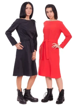Rochie evazata din bumbac negru cu decolteu barcuta