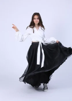 Bluza scurta petrecuta din bumbac alb