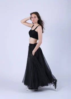Fusta lunga clos cu buzunare din organza neagra