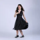 Rochie cu pliuri si bust petrecut din organza neagra