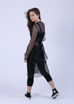Rochie petrecuta usor evazata din organza neagra transparenta