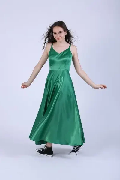 Rochie clos cu bretele din tafta verde