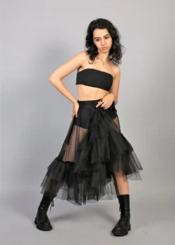 Fusta clos transparenta din tulle negru, cu volane la poale