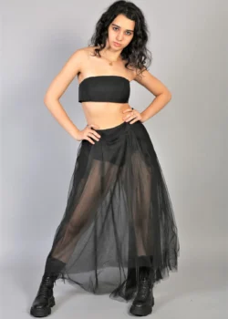 Fusta din tulle negru, asimetrica si transparenta