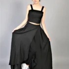 fusta neagra lunga petrecuta asimetrica vazuta din fata