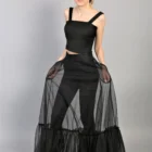 Fusta din tulle negru, lunga, cu volane la poale