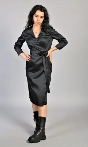 Rochie petrecuta neagra cu buzunare laterale