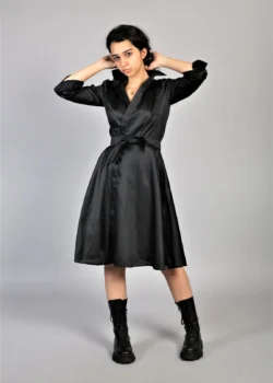 Rochie tip camasa neagra cu buzunare laterale