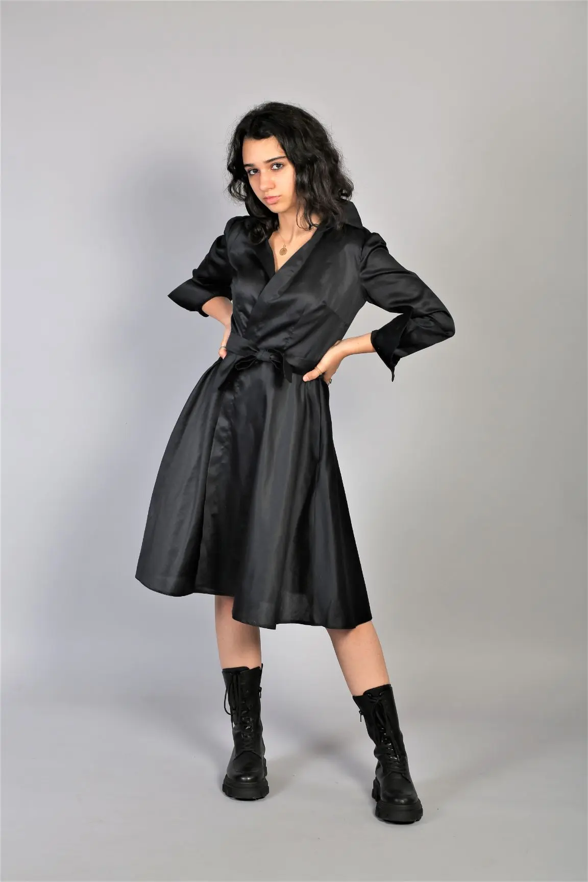 Rochie tip camasa neagra cu buzunare laterale
