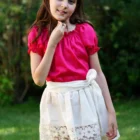 Fusta din bumbac ivoire cu bordura din organza brodata