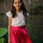 Fusta din bumbac satinat fucsia cu bordura din bumbac alb