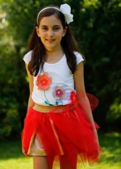 Fusta tul rosu forma frunze cu elastic auriu